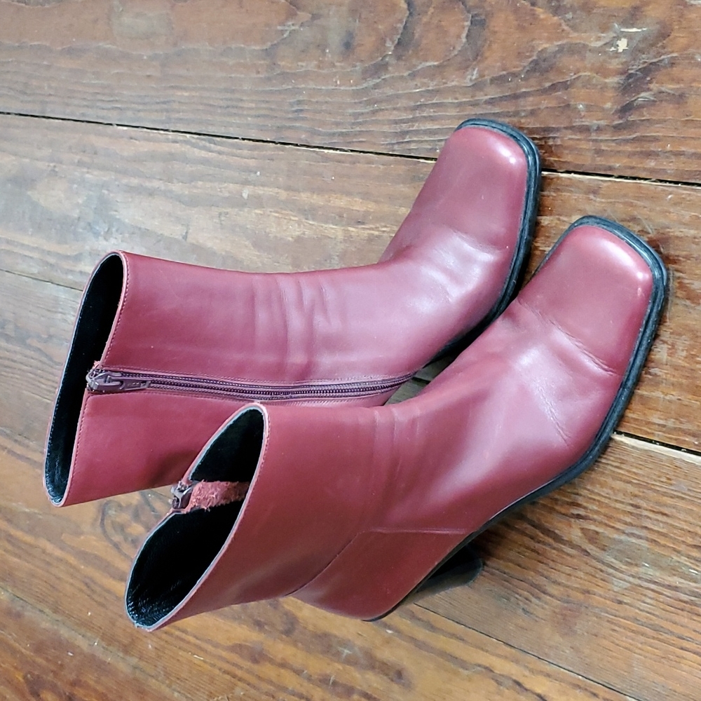 Vintage Via Spiga red boots, size 7